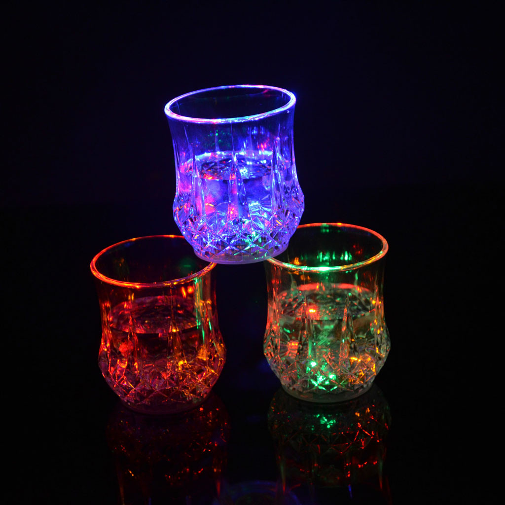 Colored LED Glowing Drink Cup  - Wine In Beer Glass recension och pris